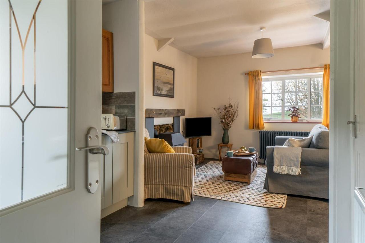 Appartamento The Stables - Charming 15Th-Century Rural Bolthole Newton Abbot Esterno foto